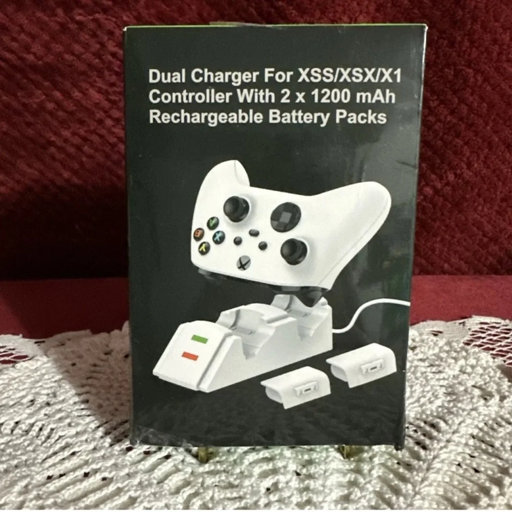 White Dual Charger for XSS/XSX/X1 Controller